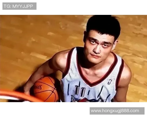 姚明因鞋子不合适导致骨折的背后故事与职业运动员的伤病风险分析 姚明因鞋子不合适导致骨折的背后故事与职业运动员的伤病风险分析