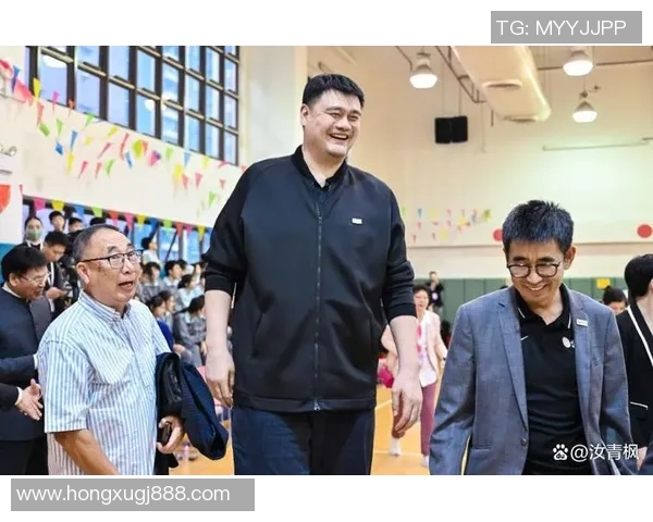 追寻姚明与劳伦斯的传奇足迹探索体育与文化交融的精彩瞬间