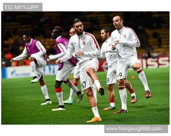 足球明星赛前热身表演精彩纷呈球迷期待盛宴即将开启 足球明星赛前热身表演精彩纷呈球迷期待盛宴即将开启