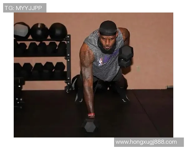 足球明星齐聚致敬詹姆斯精彩视频展现运动精神与友谊的力量 足球明星齐聚致敬詹姆斯精彩视频展现运动精神与友谊的力量