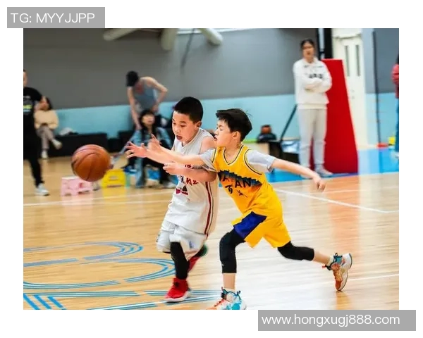 聚焦kkg篮球明星的成长之路与赛场传奇，探索他们的训练与比赛背后的故事